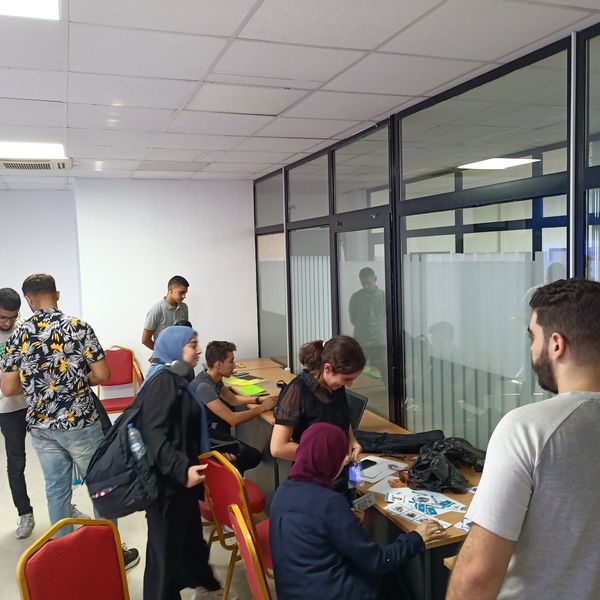 Hackwave : un hackathon innovant entre i2st et IT Community hachwave i2st IT Community